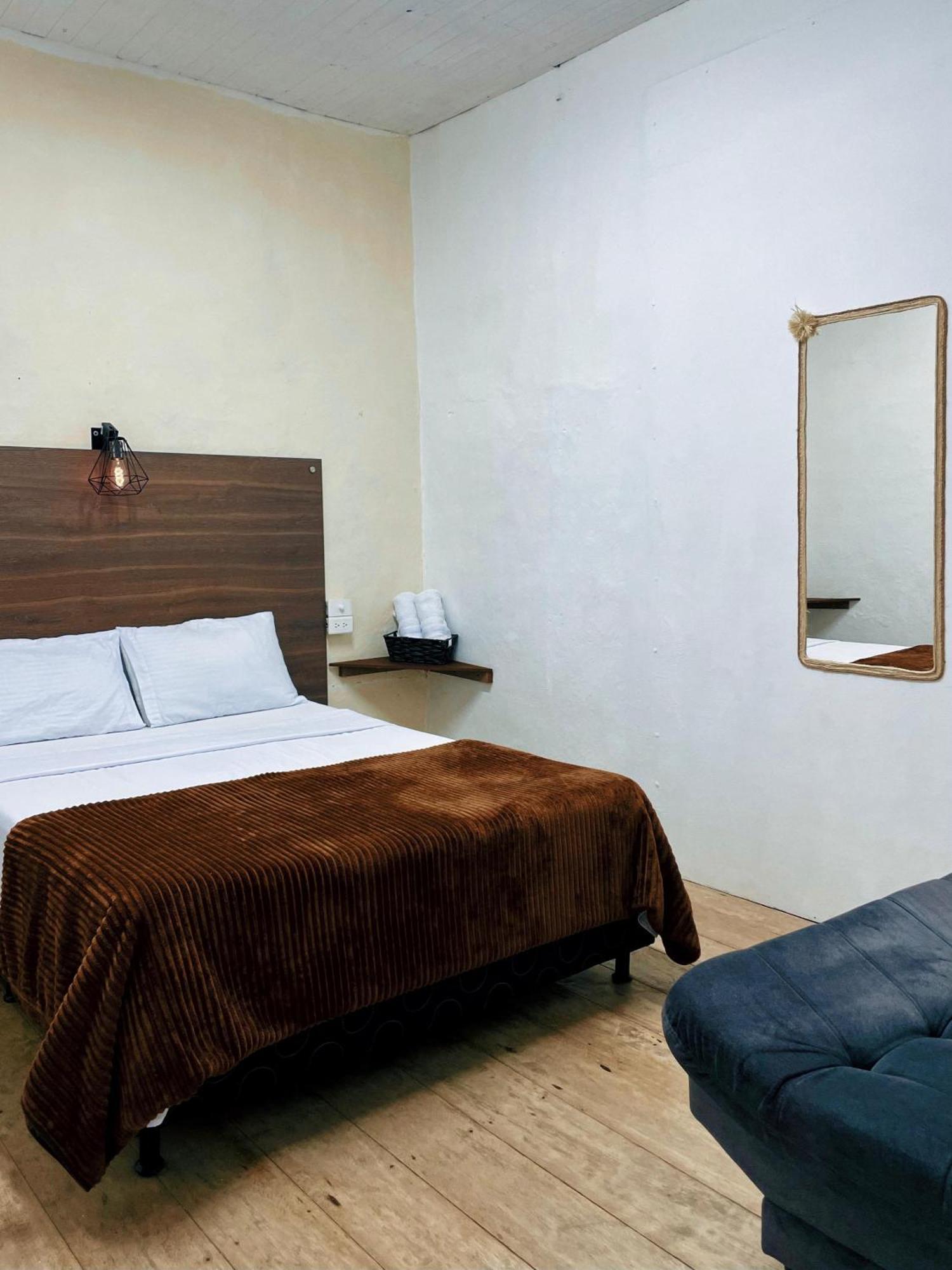 Origen Hostel Jardín Εξωτερικό φωτογραφία